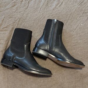 Dolce Vita Elegant Black Leather Chelsea Boots